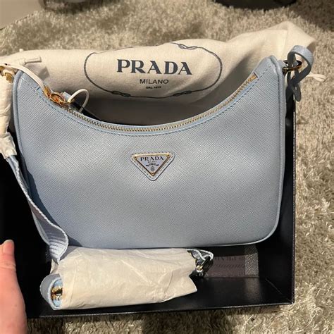 Prada taske .